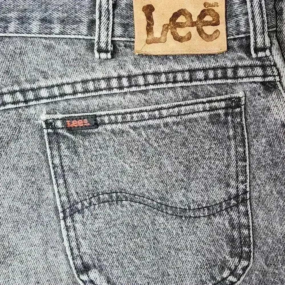 Vintage 90s Lee riders black ice acid wash jeans. 38x34. Union made USA